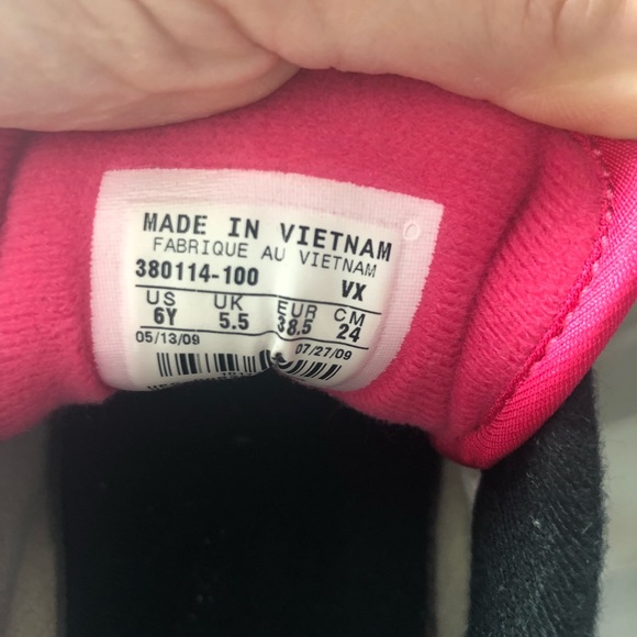 Nike shoes - Picture 4 of 4